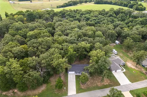 View/Area - 6071 Oak Leaf Dr, Harrison, AR 72601 photo 3 of 3