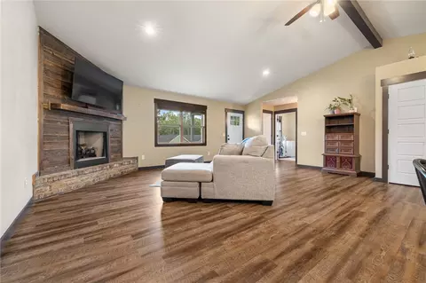 Living - 6071 Oak Leaf Dr, Harrison, AR 72601 photo 1 of 3