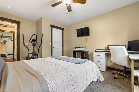 Bedroom - 6071 Oak Leaf Dr, Harrison, AR 72601 photo 6 of 6
