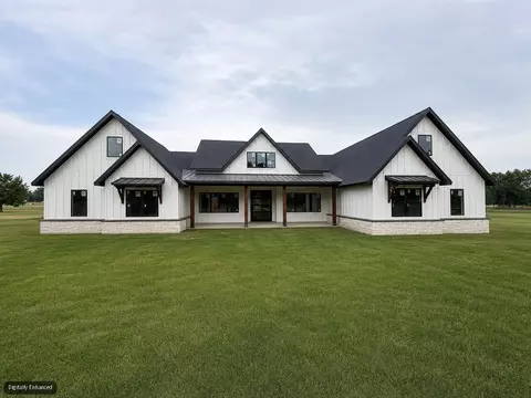 1707 Dogwood St, Siloam Springs, AR 72761