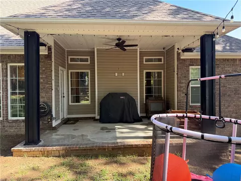 Exterior - 301 N Stone Mountain Cir, Alma, AR 72921 photo 4 of 7