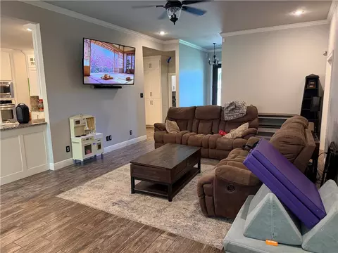 Living - 301 N Stone Mountain Cir, Alma, AR 72921 photo 1 of 3
