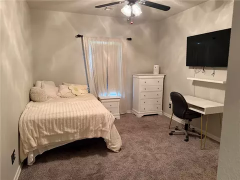 Bedroom - 301 N Stone Mountain Cir, Alma, AR 72921 photo 4 of 4