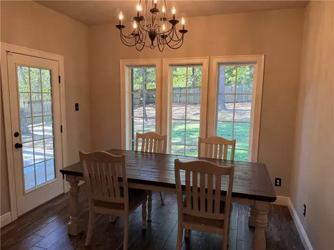 Dining - 301 N Stone Mountain Cir, Alma, AR 72921 photo 1 of 1
