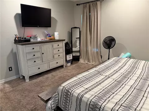 Bedroom - 301 N Stone Mountain Cir, Alma, AR 72921 photo 3 of 4