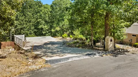 5 Swallow Ln, Bella Vista, AR 72714