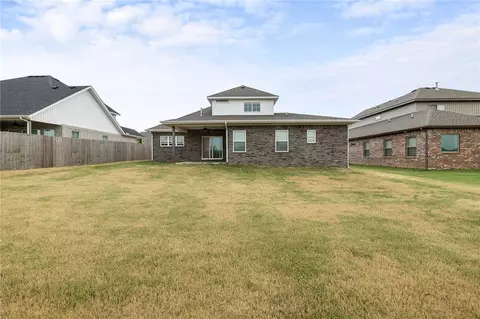 Exterior - 1261 Bootleg Rd, Bentonville, AR 72713 photo 4 of 6