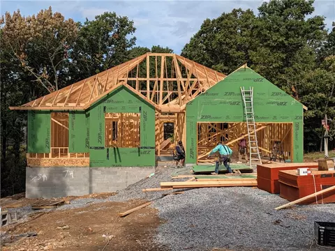 6 Ayr Cir, Bella Vista, AR 72715