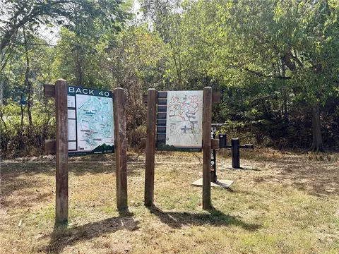 3 Burn Ln, Bella Vista, AR 72714