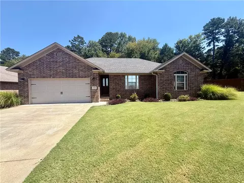 4000 N Hartford Ave, Russellville, AR 72802