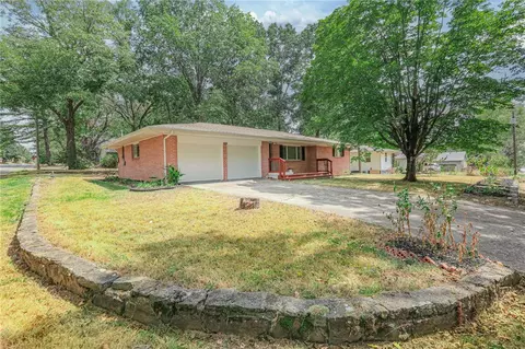 411 Kate Smith St, Prairie Grove, AR 72753