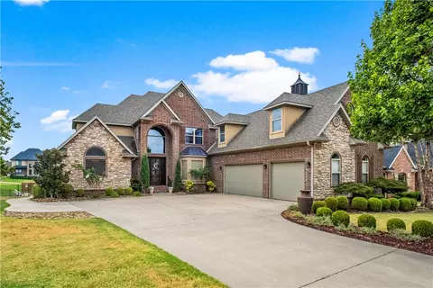 6331 W Valley View Rd, Rogers, AR 72758