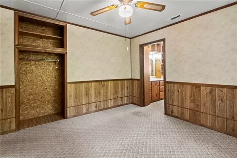 Bedroom - 1901 Nc 1625, Compton, AR 72624 photo 2 of 5