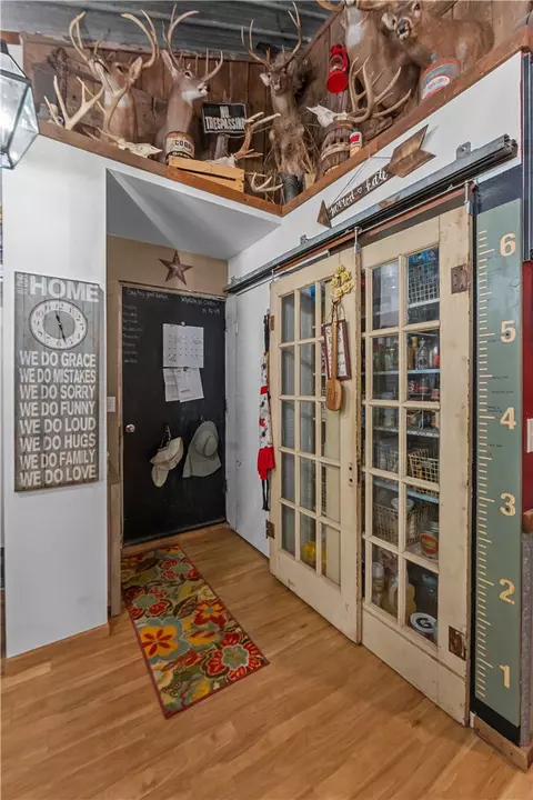 Entry Way - 12107 Volcano Rd, West Fork, AR 72774 photo 6 of 6