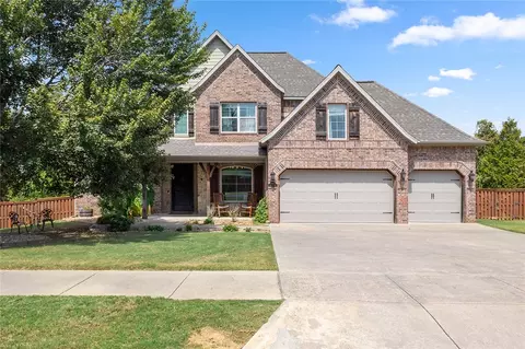 3002 NW Vermilion Ave, Bentonville, AR 72712