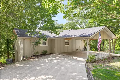 6 Kensington Dr, Bella Vista, AR 72715