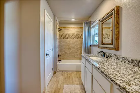 Bath - 1779 Nc 1600, Compton, AR 72624 photo 1 of 5