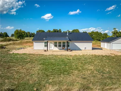 Exterior - 1779 Nc 1600, Compton, AR 72624 photo 5 of 16