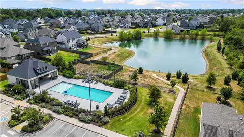 717 Cannon Cv, Cave Springs, AR 72718