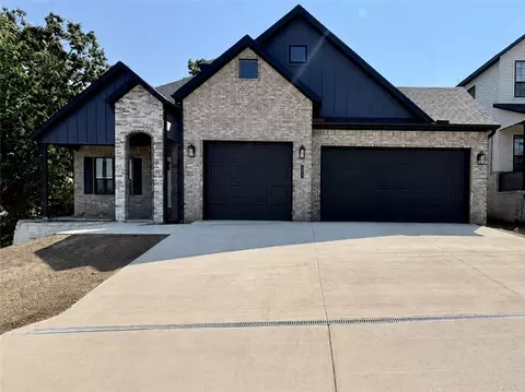 2552 N Crossover Rd, Fayetteville, AR 72703