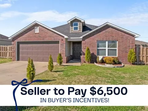 888 NW Evans Cir, Bentonville, AR 72713