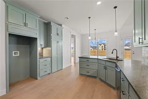 Kitchen - 1860 Peacock Rd, Centerton, AR 72719 photo 6 of 6