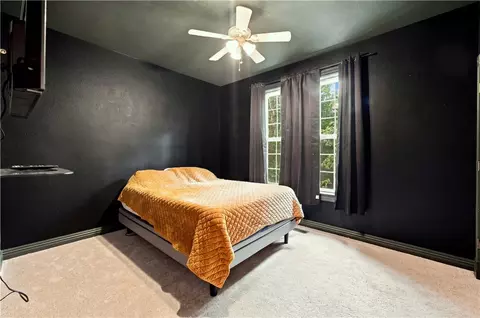 Bedroom - 17792 Bluff View Dr, Springdale, AR 72764 photo 2 of 9