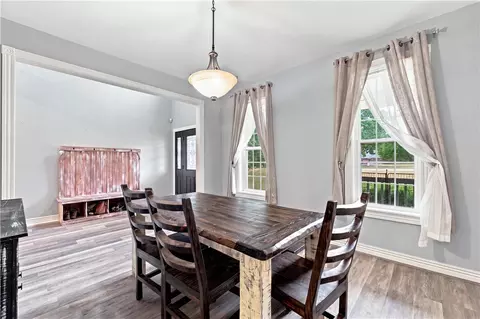 Dining - 17792 Bluff View Dr, Springdale, AR 72764 photo 1 of 3
