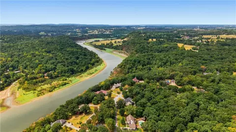 View/Area - 17792 Bluff View Dr, Springdale, AR 72764 photo 7 of 7