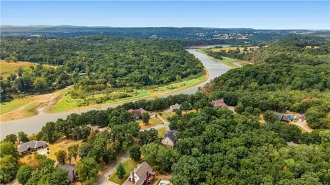 View/Area - 17792 Bluff View Dr, Springdale, AR 72764 photo 5 of 7