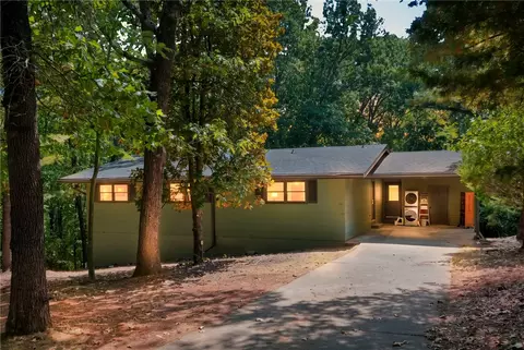 10 Longdon Ln, Bella Vista, AR 72714