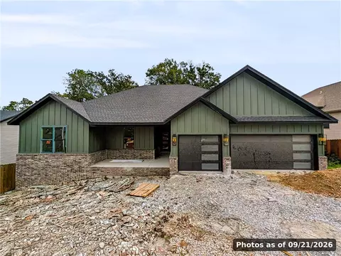 47 Westmorland Dr, Bella Vista, AR 72714