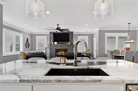Kitchen - 5205 S Brookhaven St, Rogers, AR 72758 photo 3 of 4