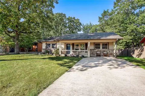 7 Brightling Ln, Bella Vista, AR 72715