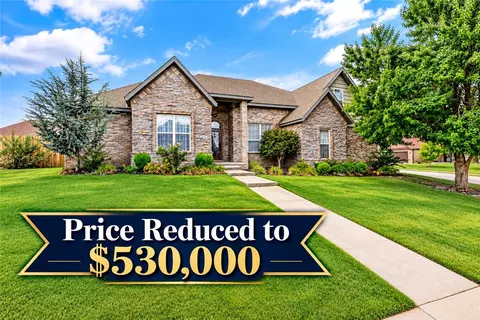 775 Douglas St, Pea Ridge, AR 72751