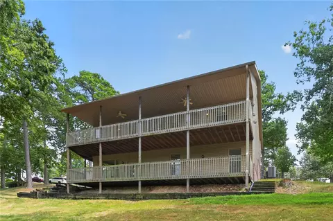 41 Village Rd, Rogers, AR 72756