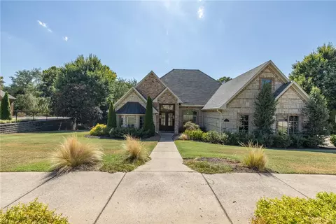 4546 Caddo Ln, Fayetteville, AR 72704