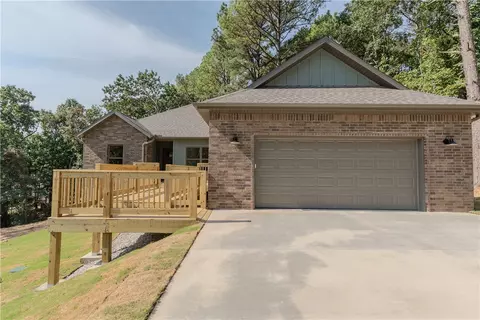 4 Cyrus Ln, Bella Vista, AR 72715