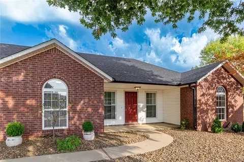 2011 W Sumac St, Rogers, AR 72758
