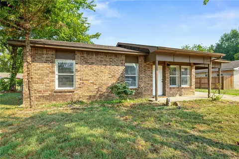 102 Chippewa Trl, Greenwood, AR 72936