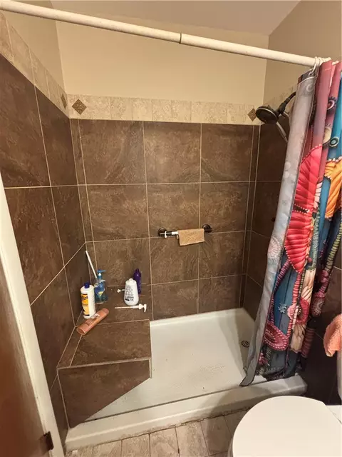 Bath - 3 S 5th Ave, Dardanelle, AR 72834 photo 3 of 5