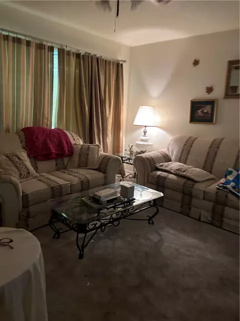Living - 3 S 5th Ave, Dardanelle, AR 72834 photo 1 of 2