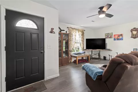 Entry Way - 192 Maple Ave, West Fork, AR 72774 photo 1 of 2