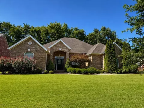 3763 E Township St, Fayetteville, AR 72703