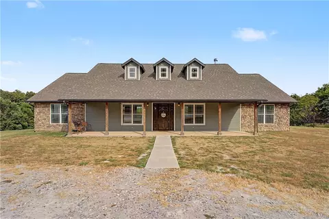 8060 Tillys Hill Rd, Decatur, AR 72722