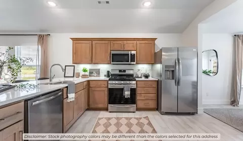Kitchen - 1910 Feldmann St, Pea Ridge, AR 72751 photo 2 of 2