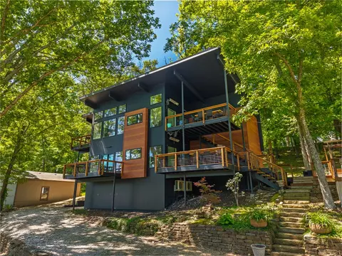 13501 Arrow Ln, Garfield, AR 72732