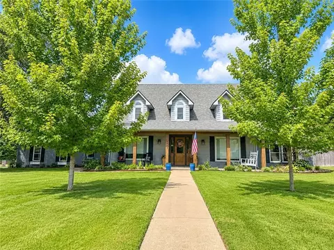 5409 W Dogwood St, Rogers, AR 72758