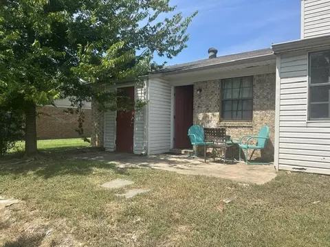 1414 E O St, Russellville, AR 72801