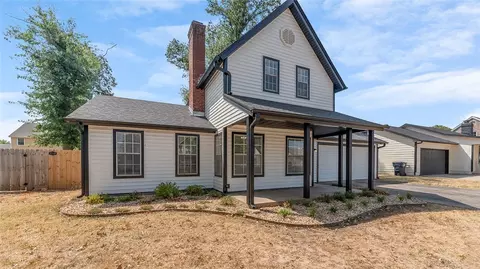 2408 W Mulberry St, Rogers, AR 72758